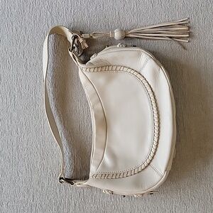 SERETA small beige leather shoulder bag.  Tassel.